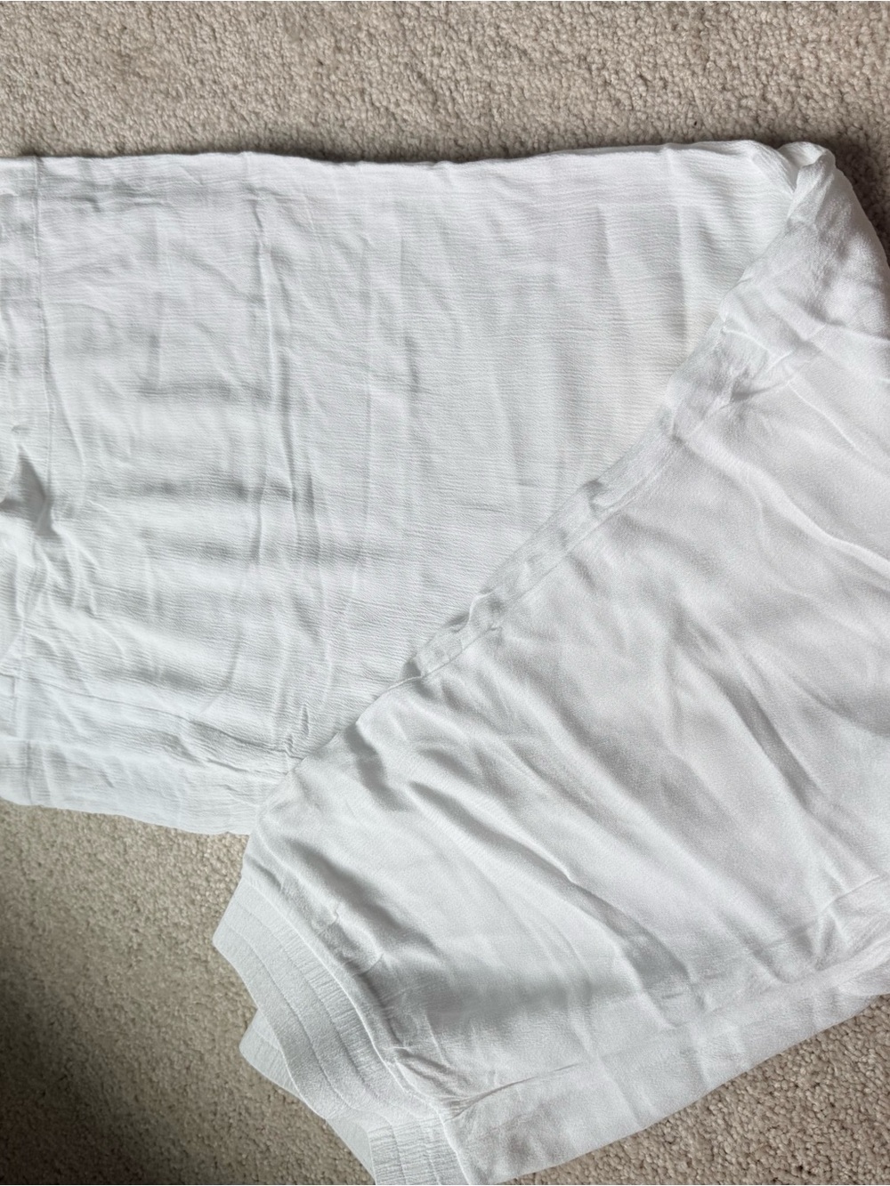 L'AGENCE Wide Leg Pants in White floaty